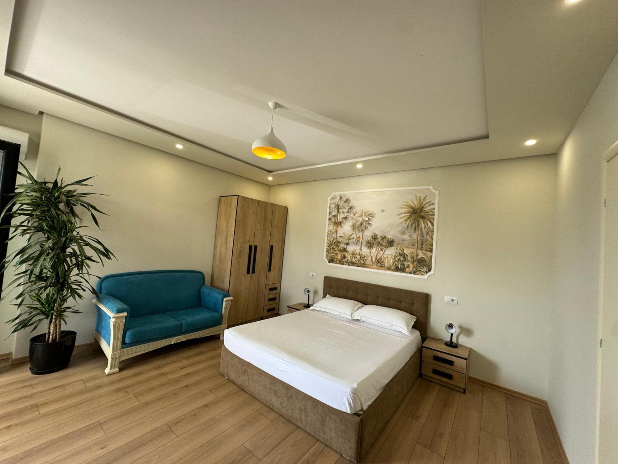 Villa D Hotel-Restaurant-Private Beach Durrës Esterno foto